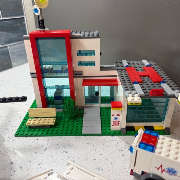 Building Block Emergency Rescue Set - Picture 7 of 12